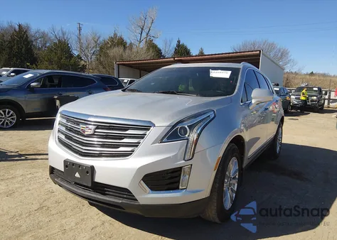 2017 Cadillac Xt5 Standard z USA, uszkodzony, nr VIN 1GYKNARSXHZ113346